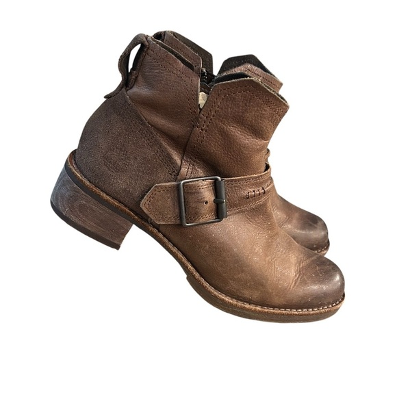 Timberland Whittmore Chelsea Boots - Picture 3 of 8